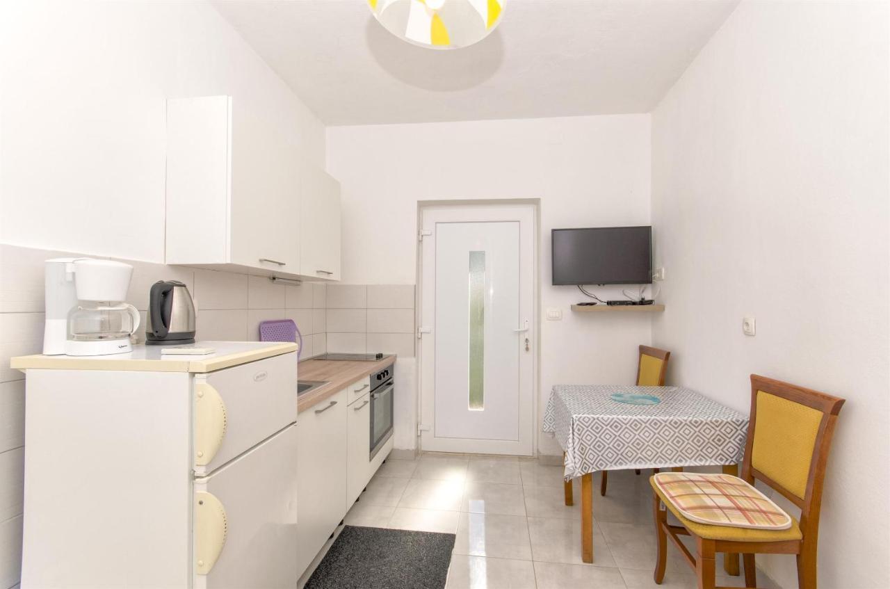 Apartments Paolo Okuklje Экстерьер фото