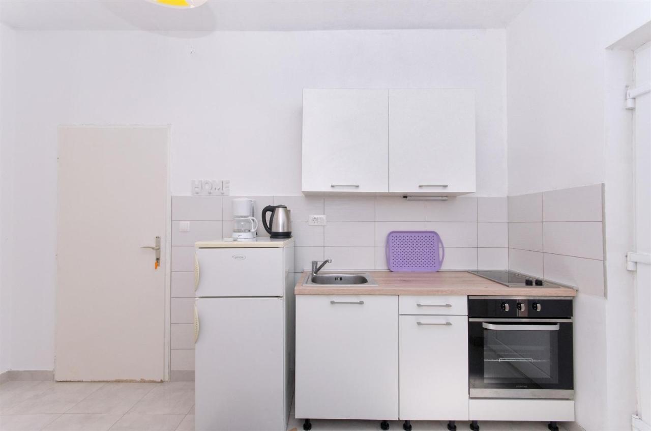Apartments Paolo Okuklje Экстерьер фото